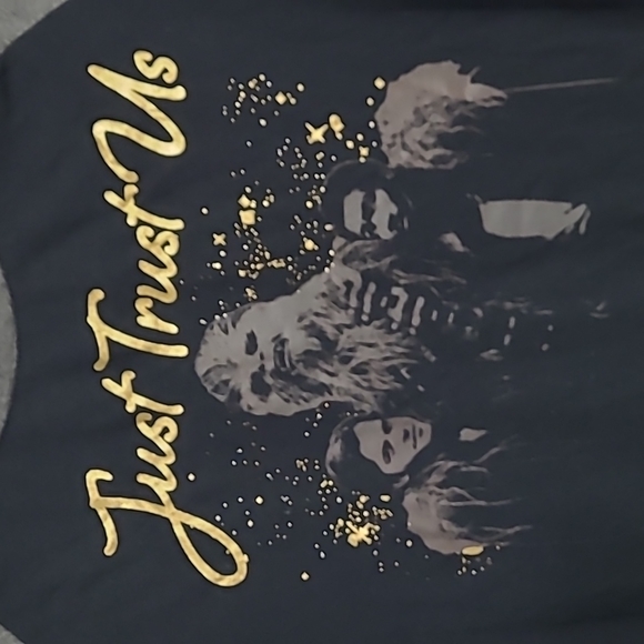 Disney Star wars XS quarter sleeve gold, black and gray tshirt - Picture 5 of 5